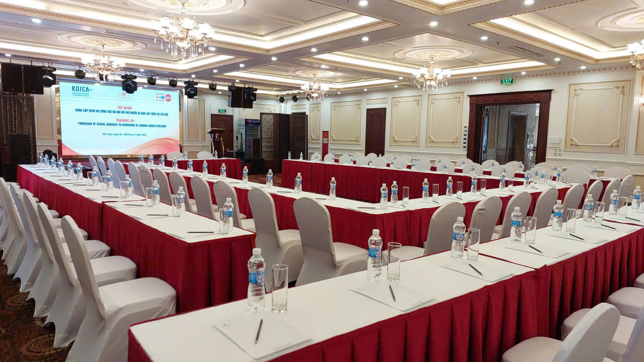 Phòng chữ U Dragon Legend Hotel